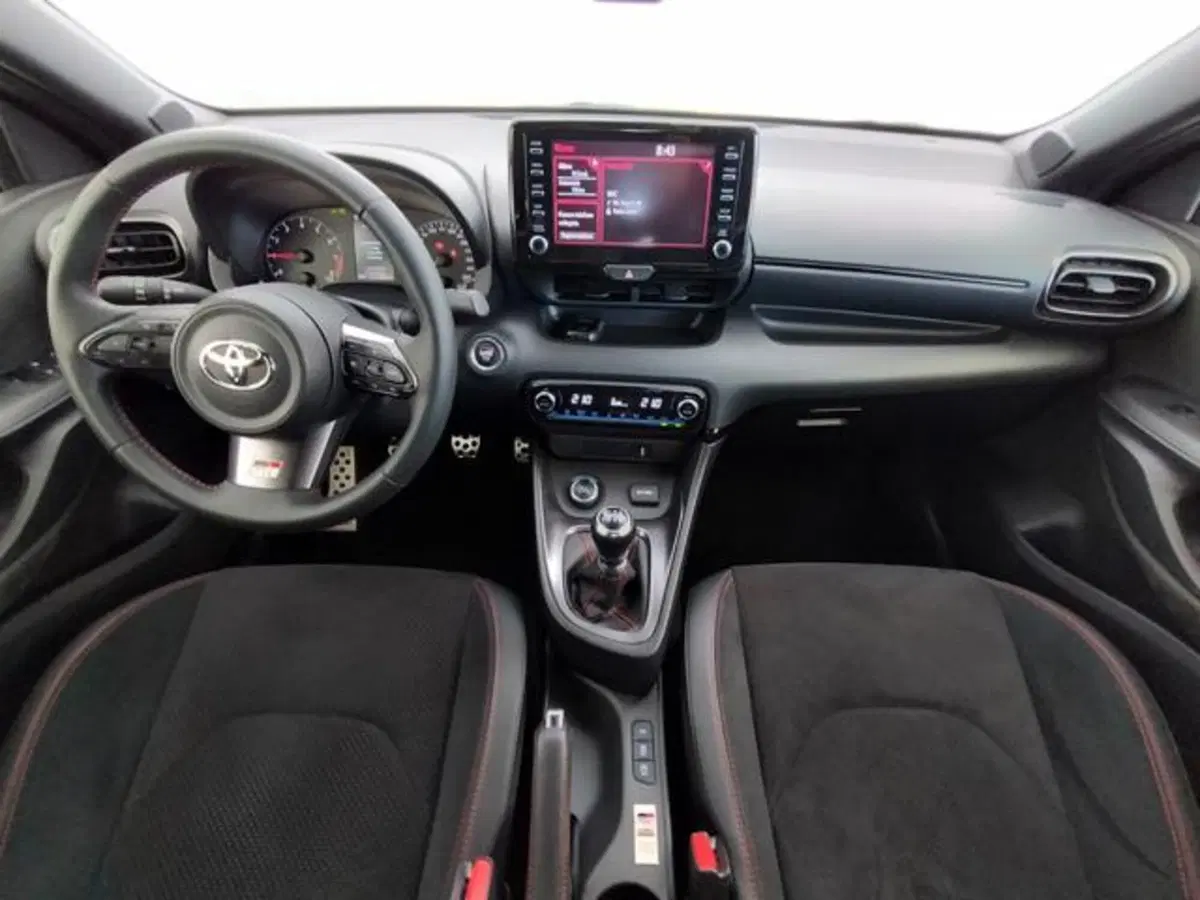 Toyota GR Yaris usata a Como (4)