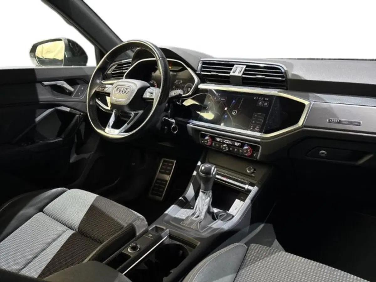 Audi Q3 Sportback usata a Bologna (15)