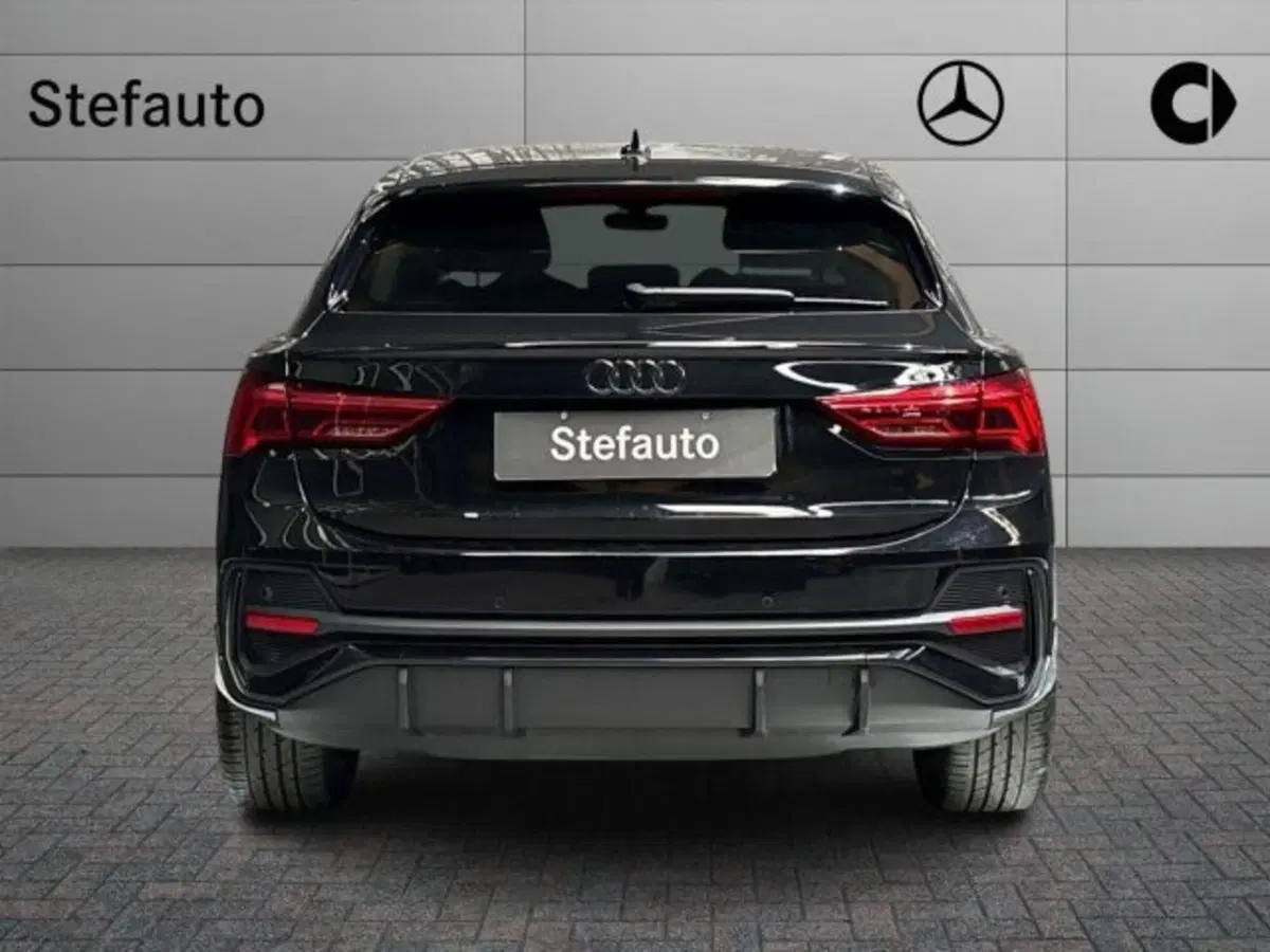 Audi Q3 Sportback usata a Bologna (6)