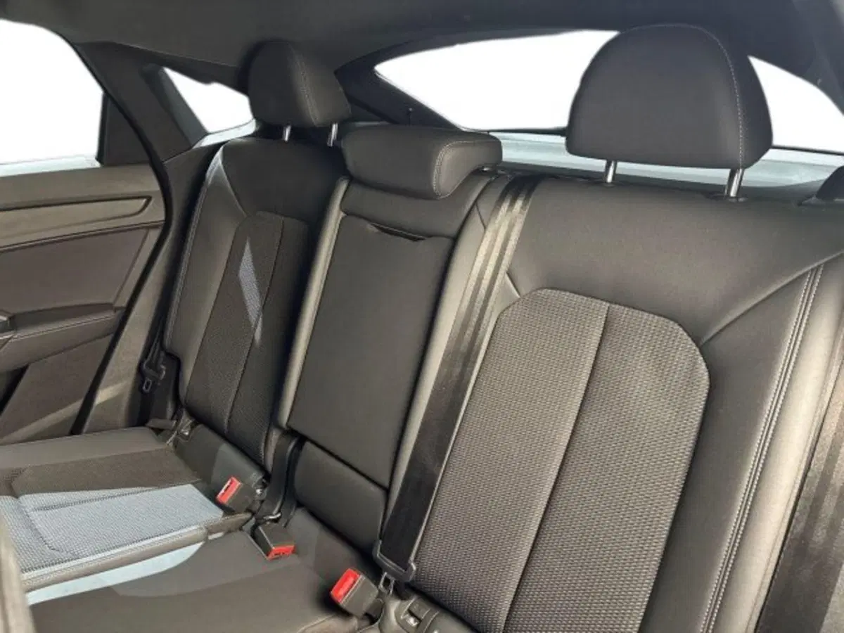 Audi Q3 Sportback usata a Bologna (9)