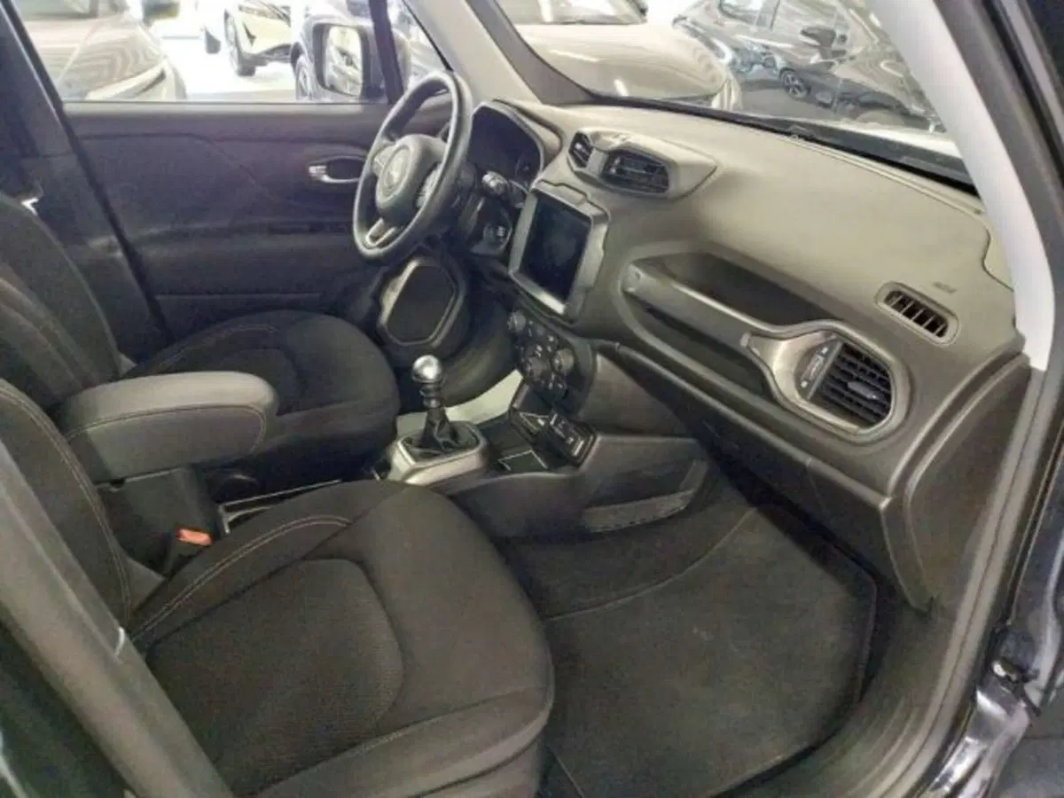 Jeep Renegade usata a Firenze (13)