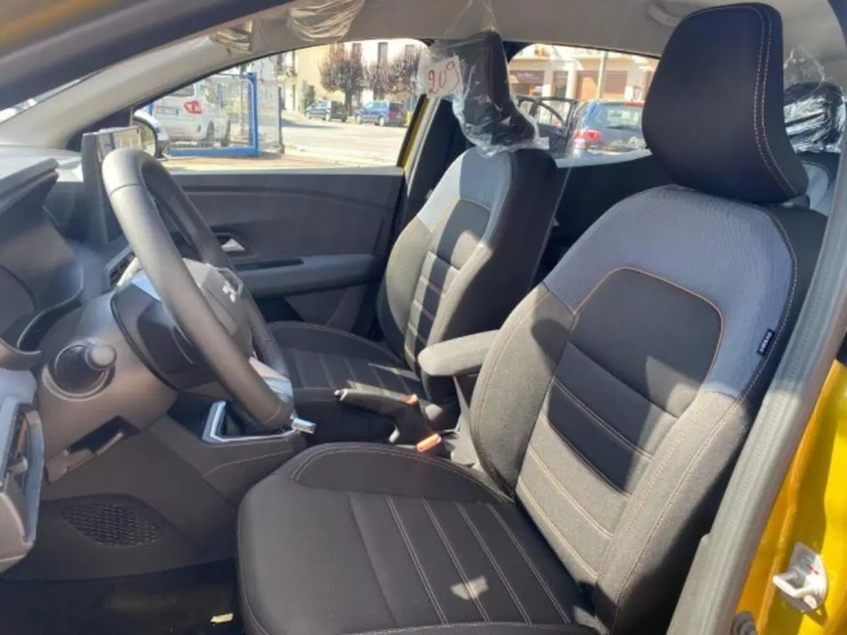 Dacia Sandero Stepway nuova a Cuneo (8)