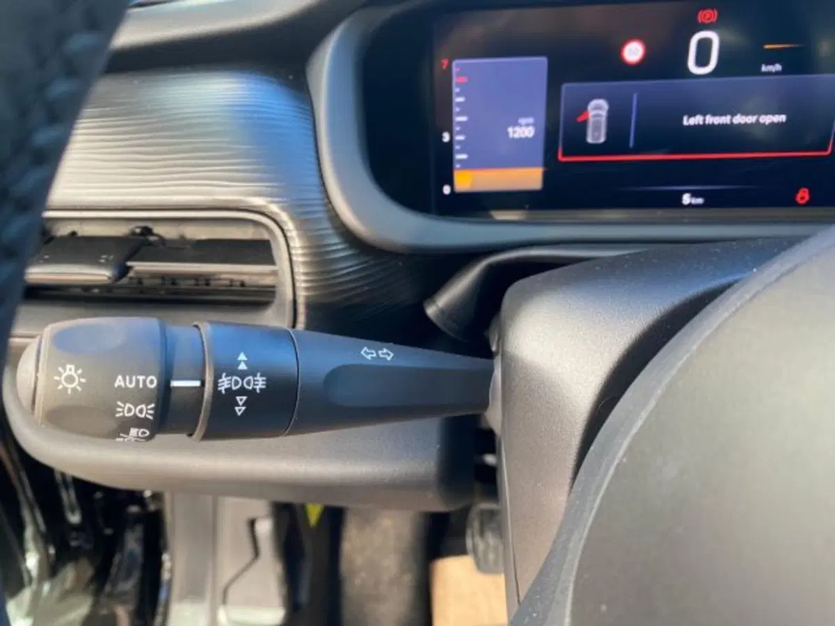 Jeep Avenger nuova a Cuneo (11)