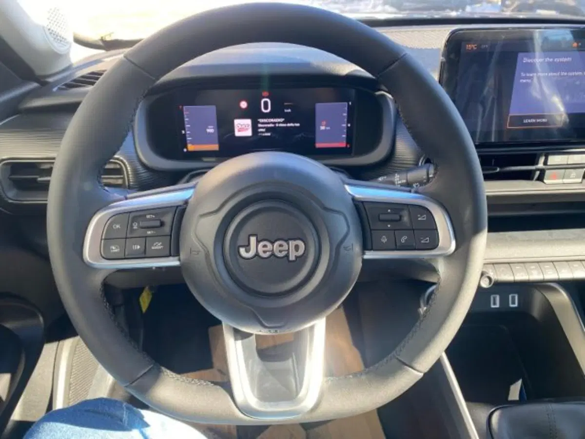 Jeep Avenger nuova a Cuneo (13)