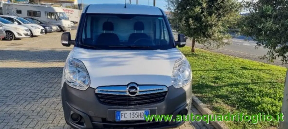 Opel Combo usata a Savona