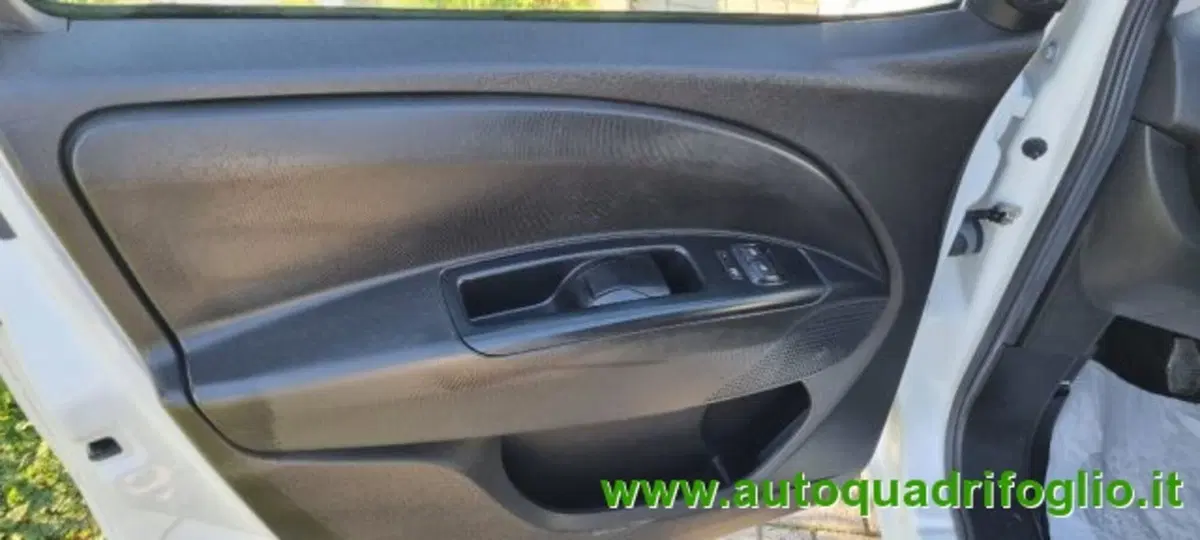 Opel Combo usata a Savona (19)