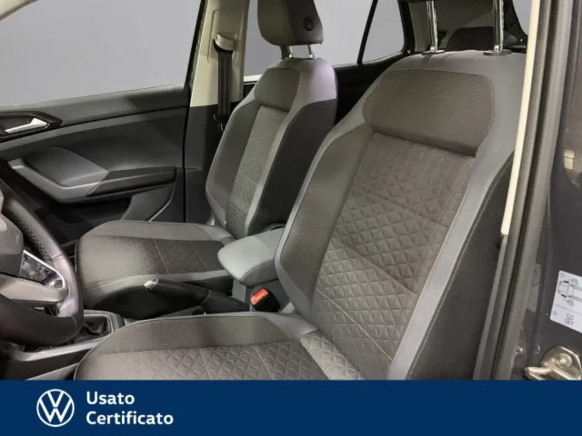 Volkswagen T-Cross usata a Vicenza (13)