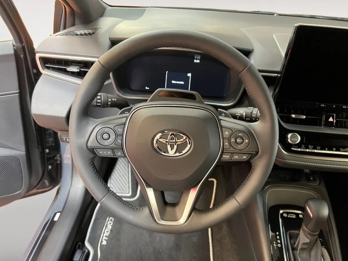 Toyota Corolla Touring Sports nuova a Verona (10)