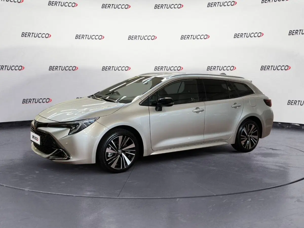 Toyota Corolla Touring Sports nuova a Verona (2)