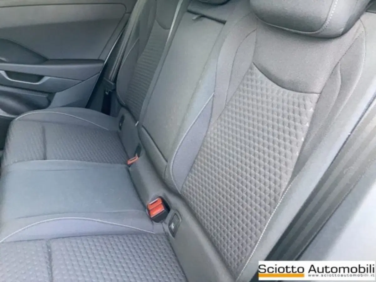 Volkswagen T-Roc nuova a Messina (13)