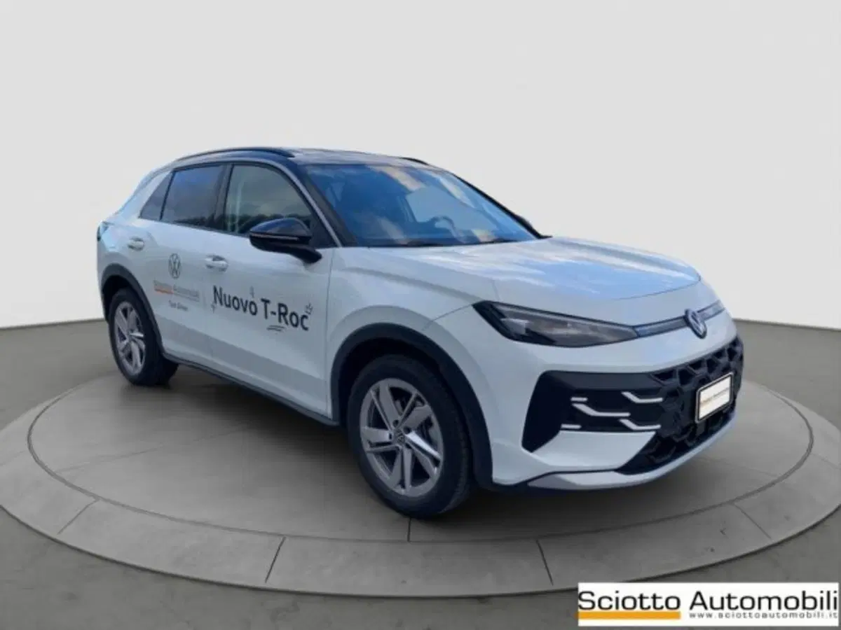 Volkswagen T-Roc nuova a Messina (8)