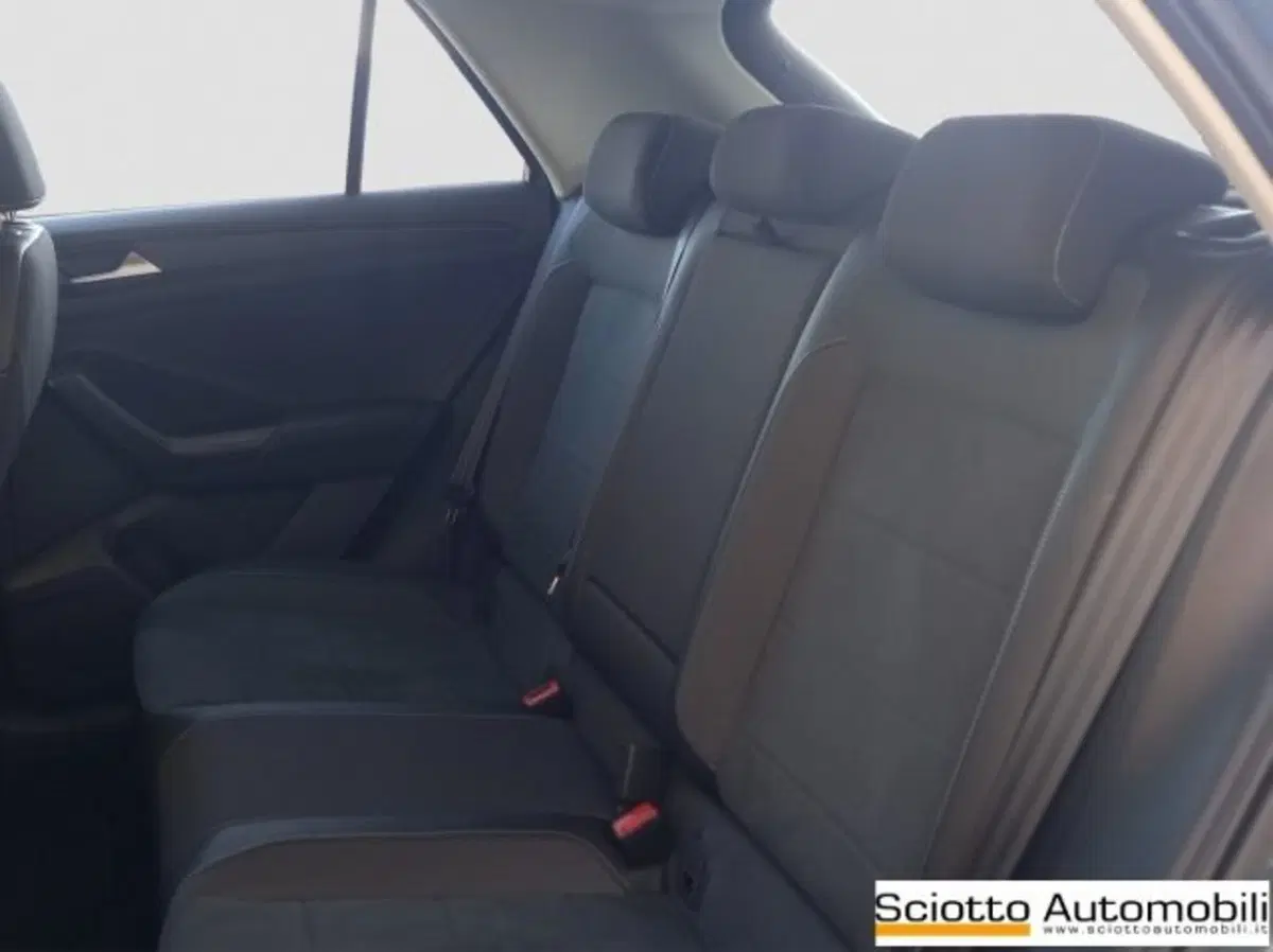 Volkswagen T-Roc usata a Messina (13)