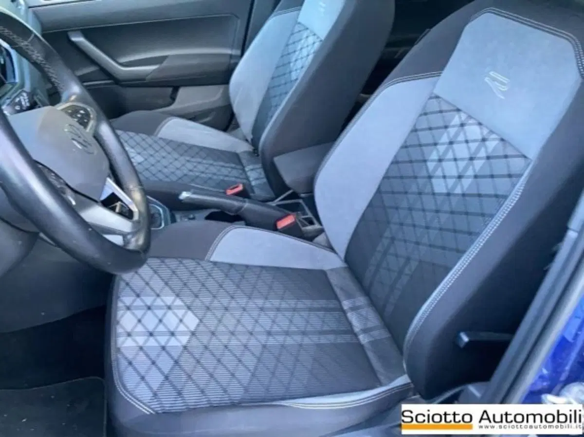 Volkswagen Taigo usata a Messina (9)