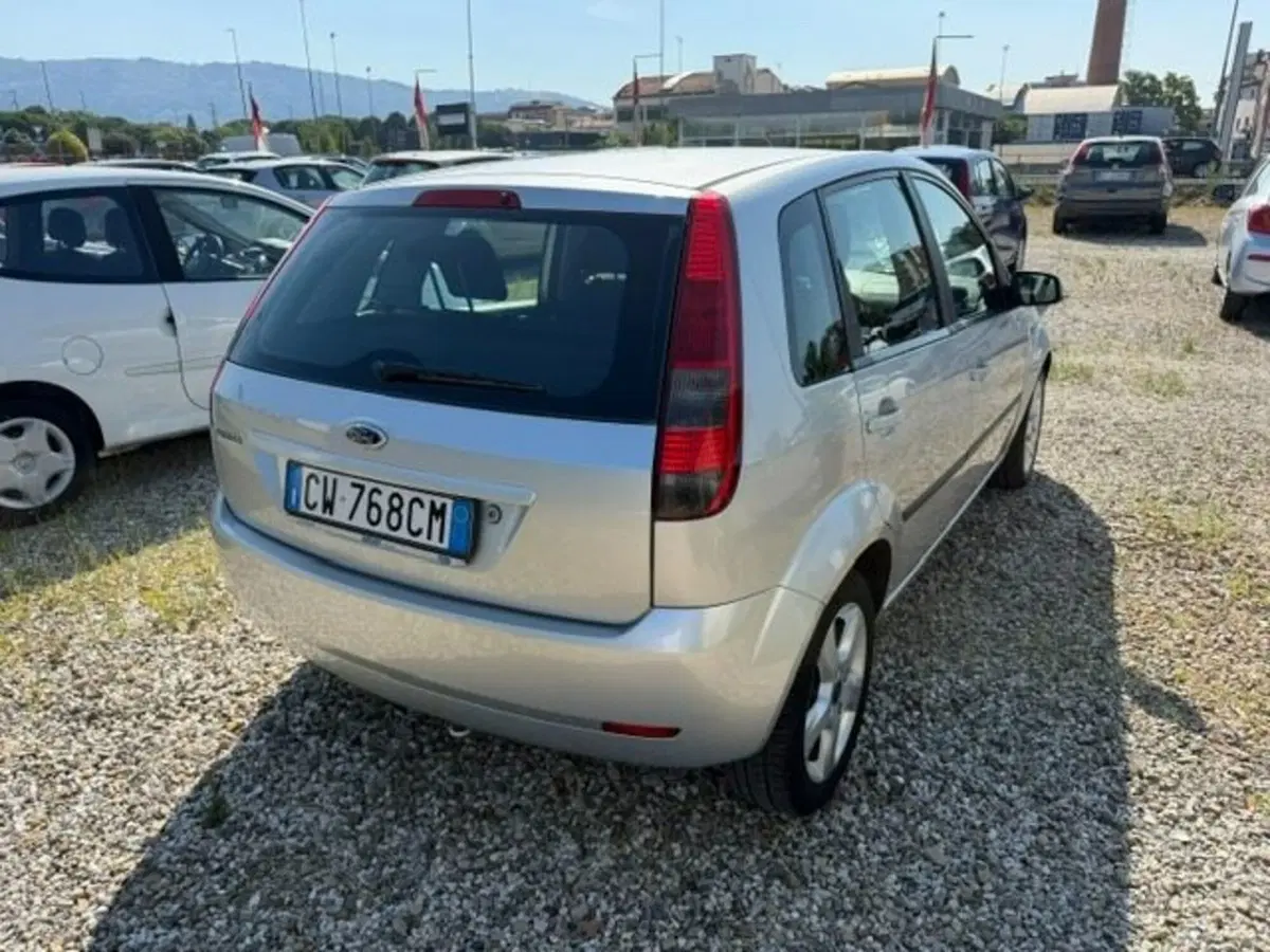 Ford Fiesta usata a Prato (4)