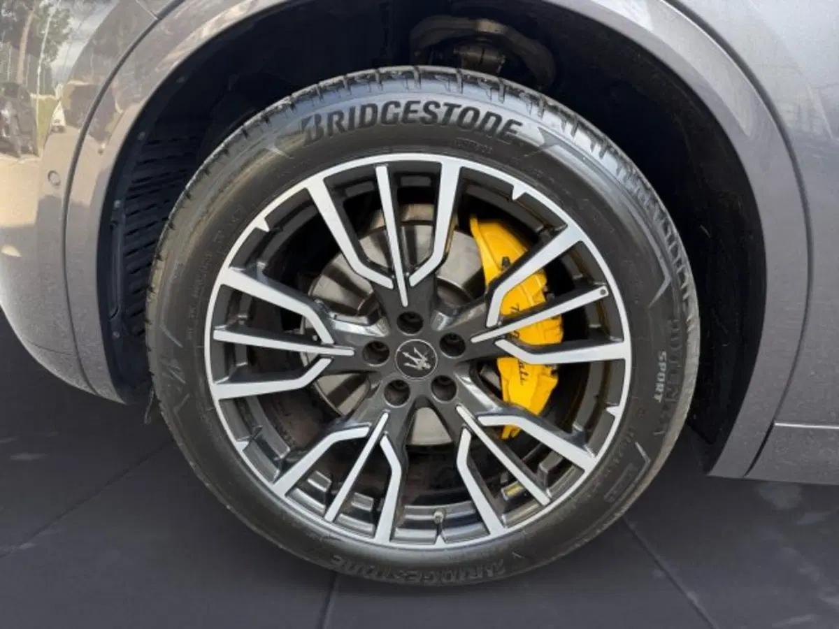 Maserati Grecale usata a Udine (14)