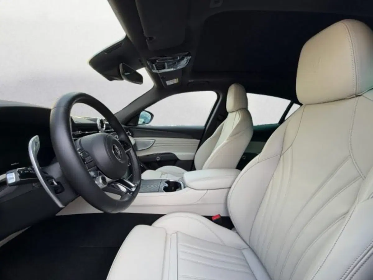 Maserati Grecale usata a Udine (8)