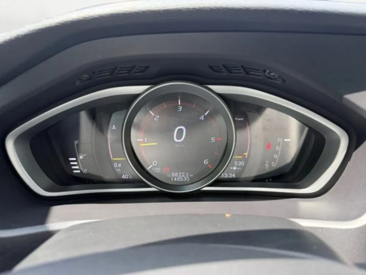 Volvo V40 Cross Country usata a Udine (12)