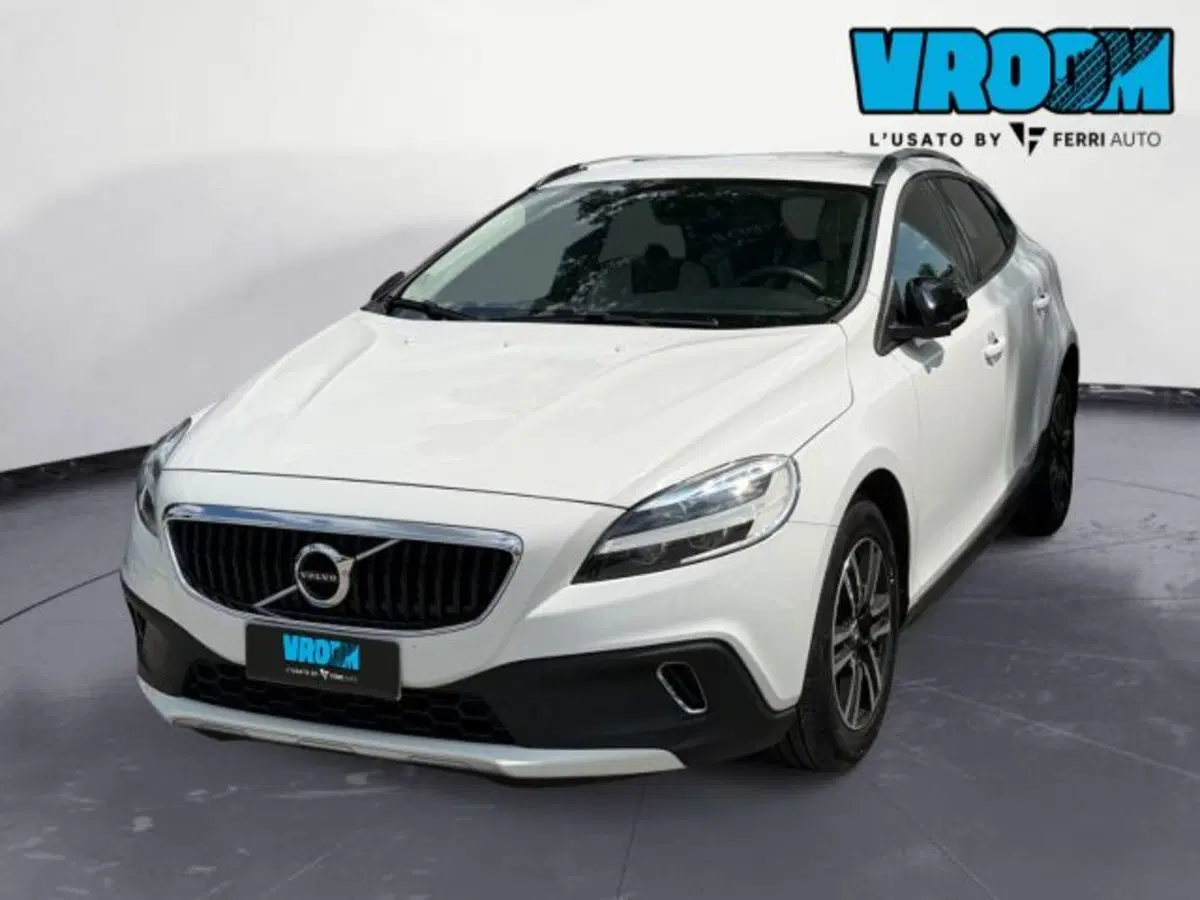 Volvo V40 Cross Country usata a Udine (2)