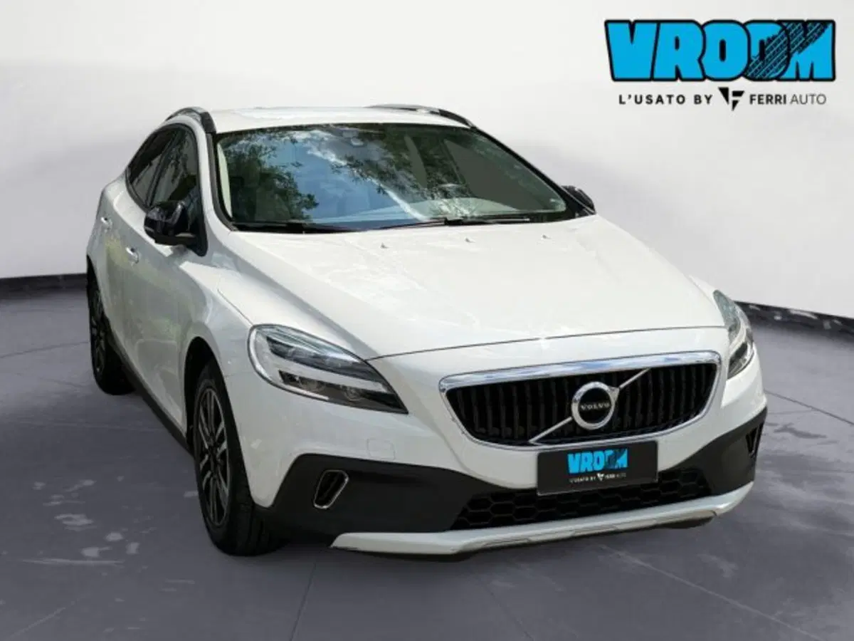 Volvo V40 Cross Country usata a Udine (4)