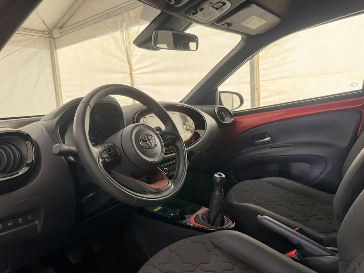 Toyota Aygo X usata a Monza e Brianza (12)