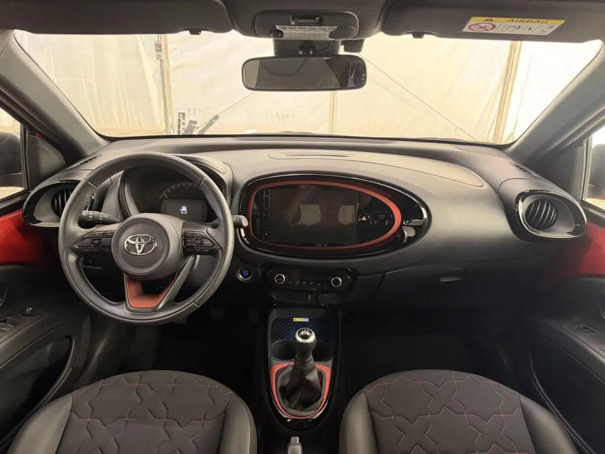 Toyota Aygo X usata a Monza e Brianza (9)