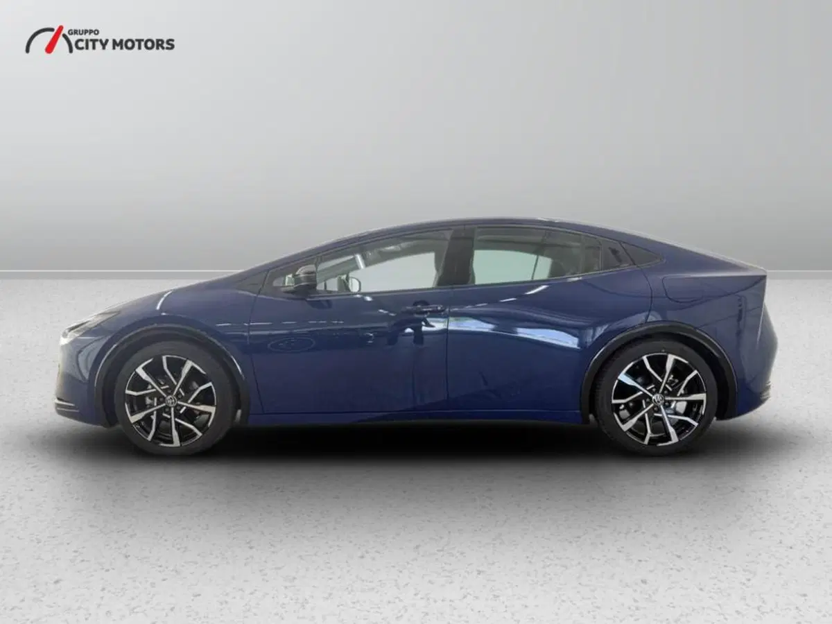 Toyota Prius Plug-in usata a Monza e Brianza (3)