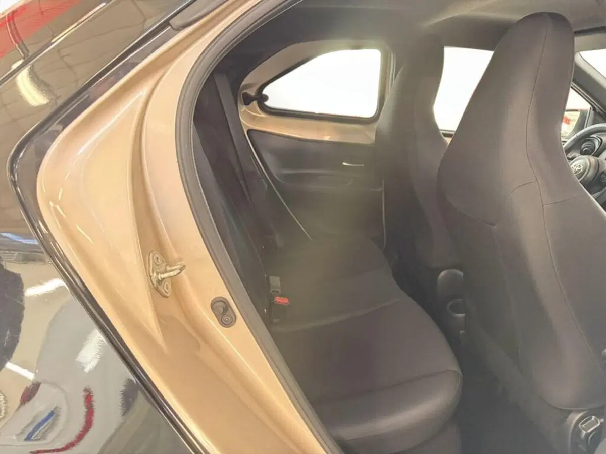 Toyota Aygo X usata a Monza e Brianza (11)