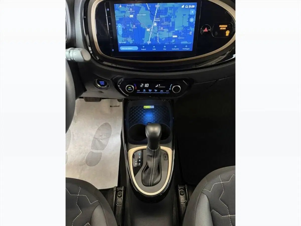 Toyota Aygo X usata a Monza e Brianza (13)