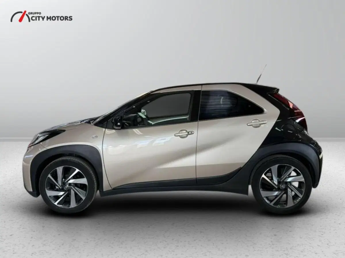 Toyota Aygo X usata a Monza e Brianza (4)