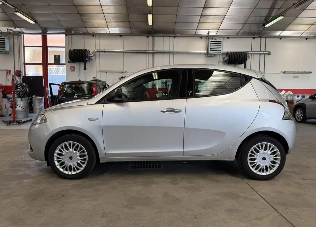 Lancia Ypsilon usata a Monza e Brianza (3)