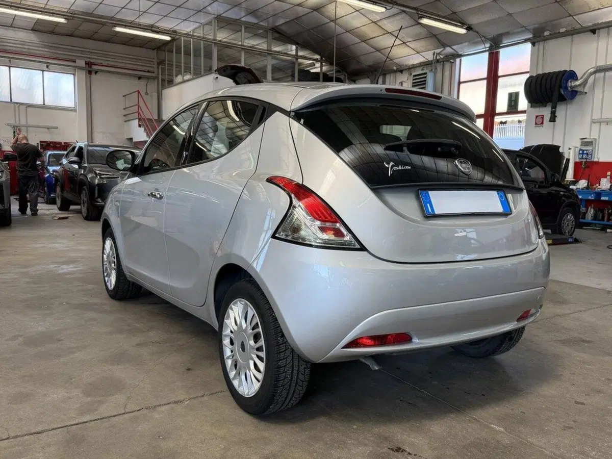 Lancia Ypsilon usata a Monza e Brianza (4)