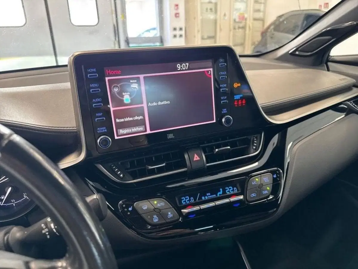 Toyota Toyota C-HR usata a Prato (14)