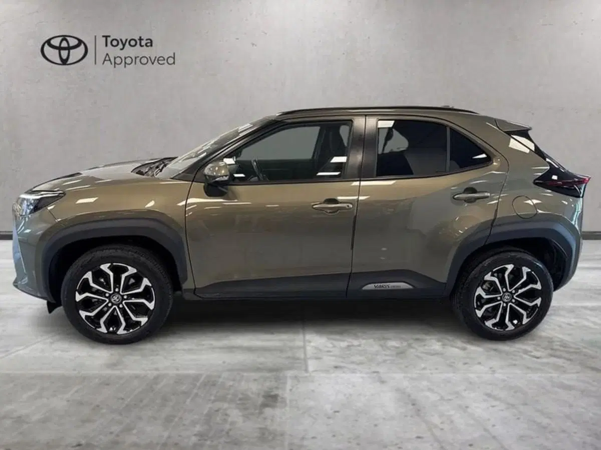 Toyota Yaris Cross usata a Prato (3)