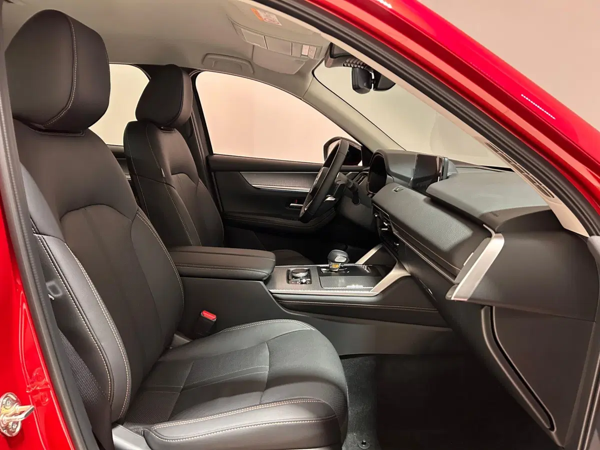 Mazda CX-60 nuova a Napoli (3)