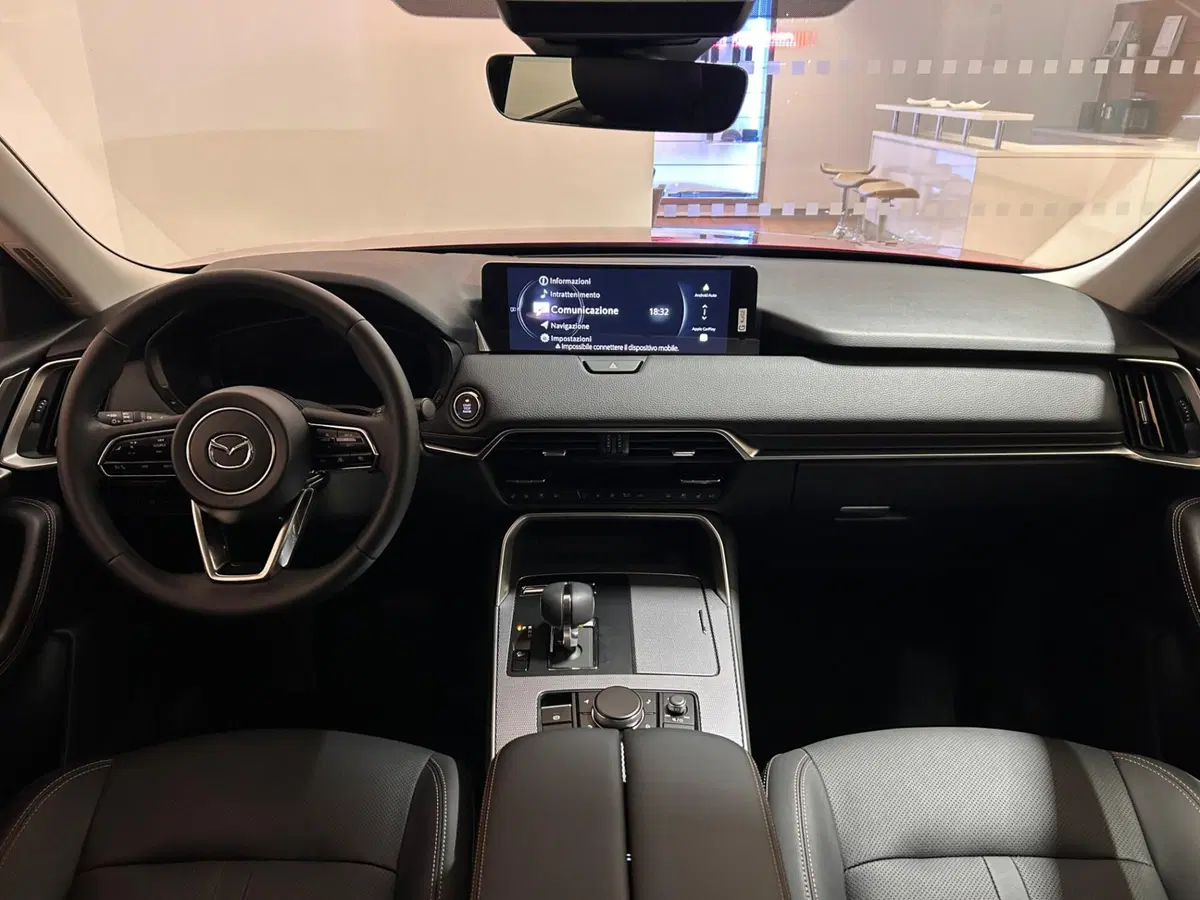 Mazda CX-60 nuova a Napoli (4)