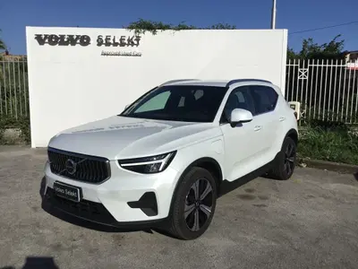 Volvo XC40 T4 Recharge Plug-in Hybrid R-design del 2022 usata a Napoli