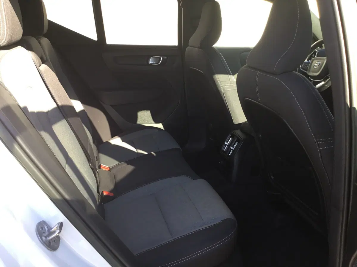 Volvo XC40 usata a Napoli (10)