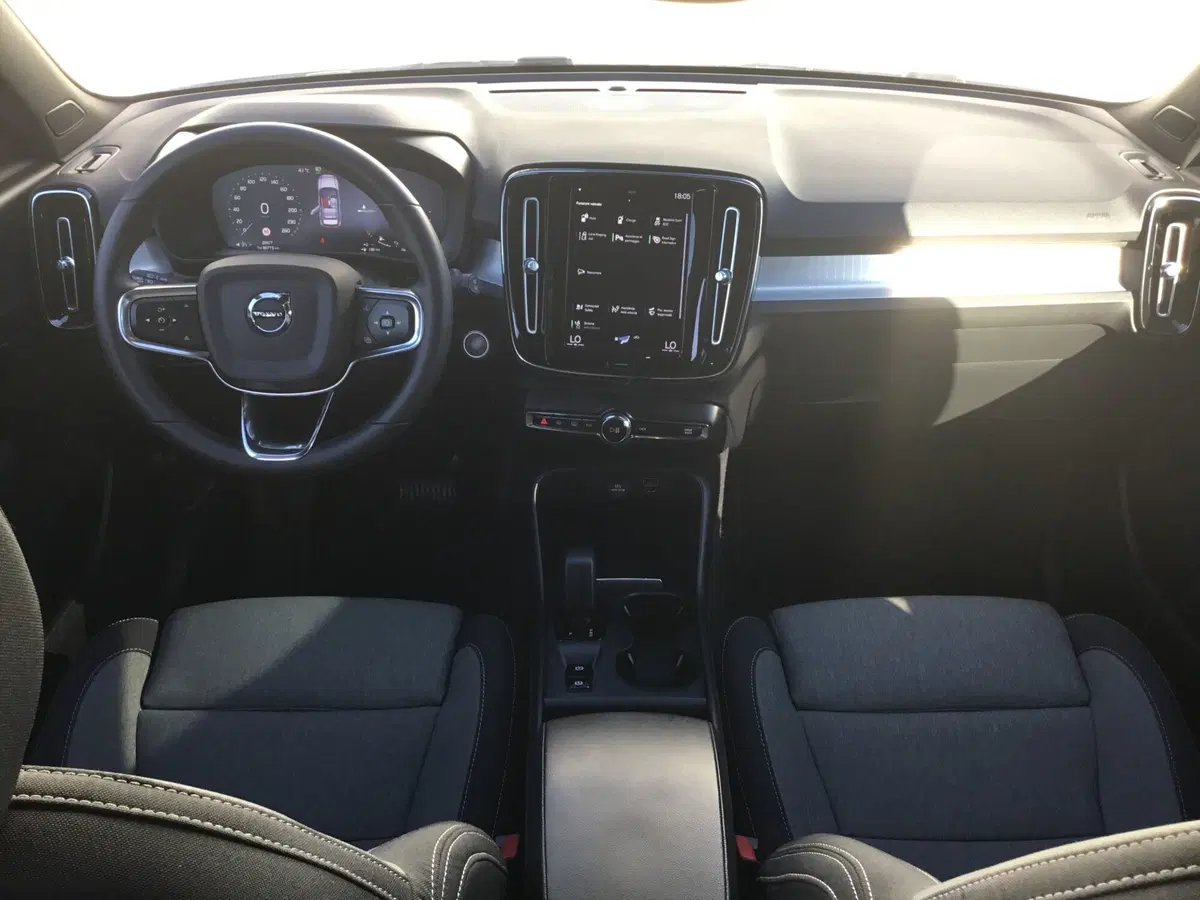 Volvo XC40 usata a Napoli (12)