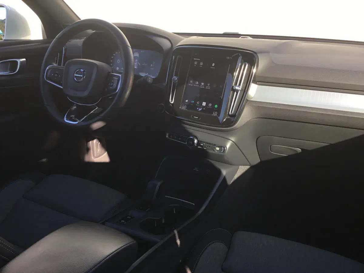 Volvo XC40 usata a Napoli (15)