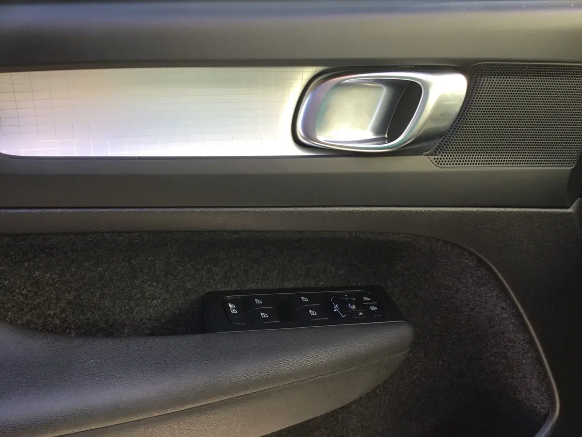 Volvo XC40 usata a Napoli (16)