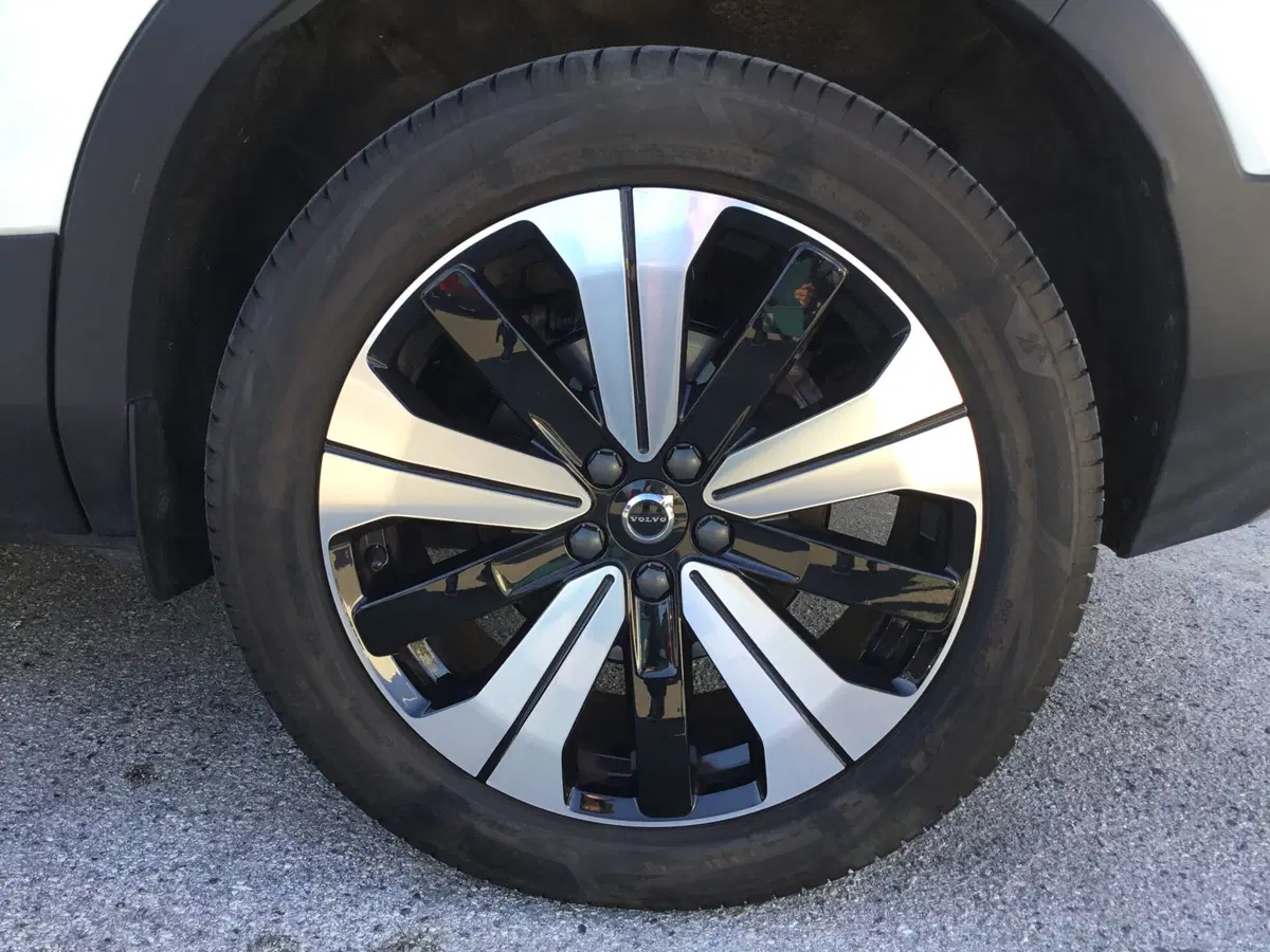 Volvo XC40 usata a Napoli (18)
