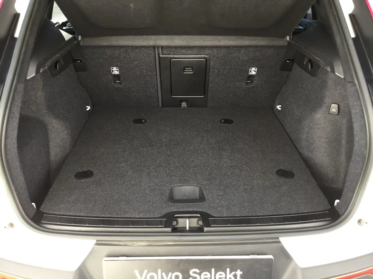 Volvo XC40 usata a Napoli (7)