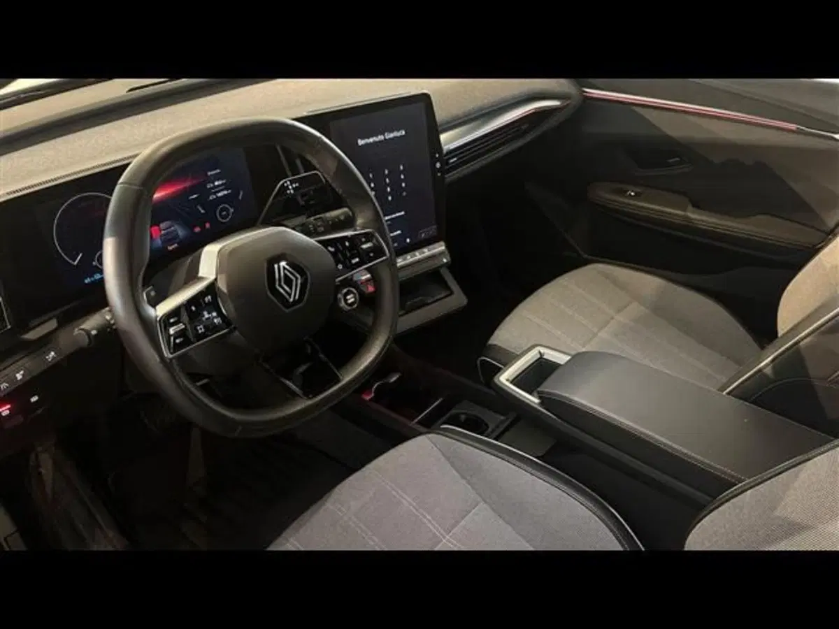 Renault Megane E-Tech Electric usata a Firenze (10)
