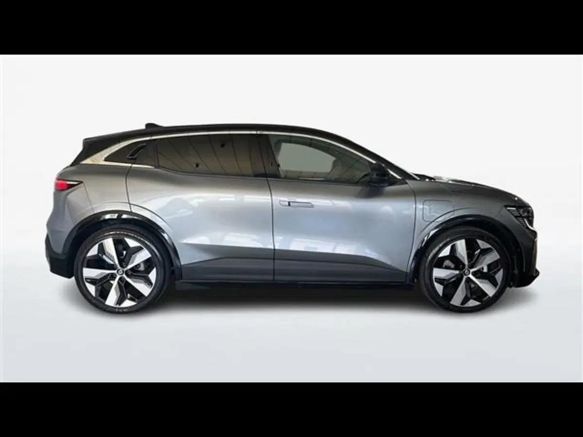 Renault Megane E-Tech Electric usata a Firenze (4)