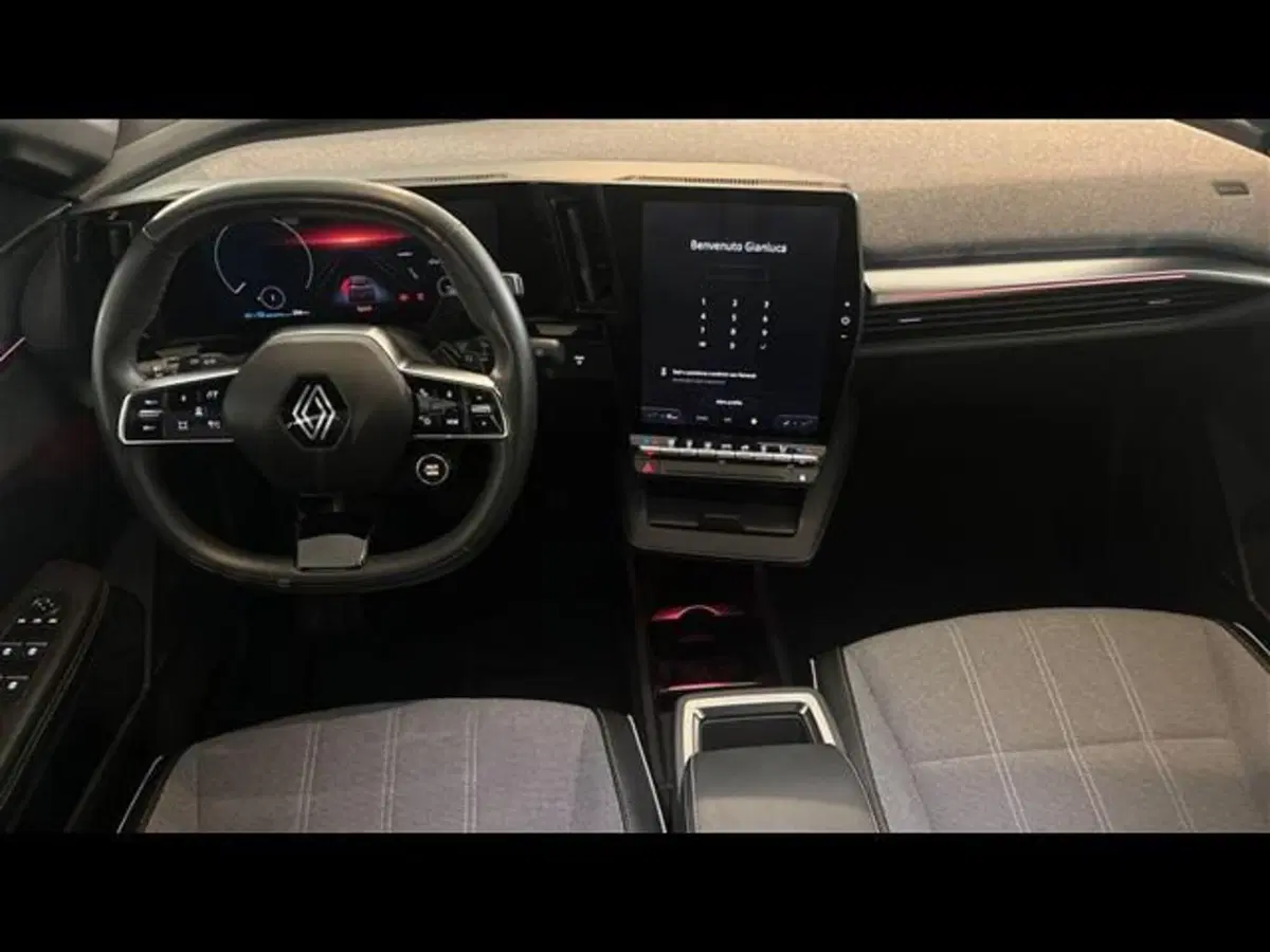 Renault Megane E-Tech Electric usata a Firenze (7)