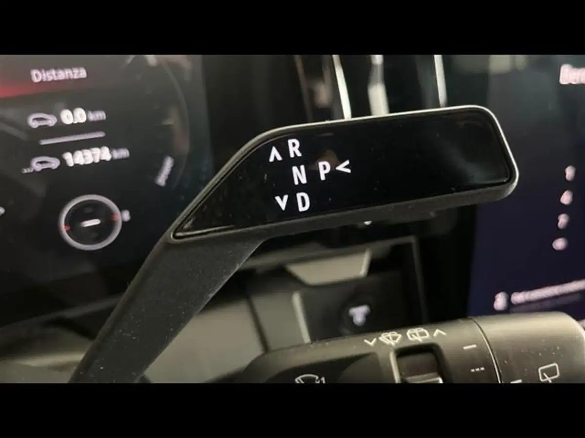 Renault Megane E-Tech Electric usata a Firenze (9)