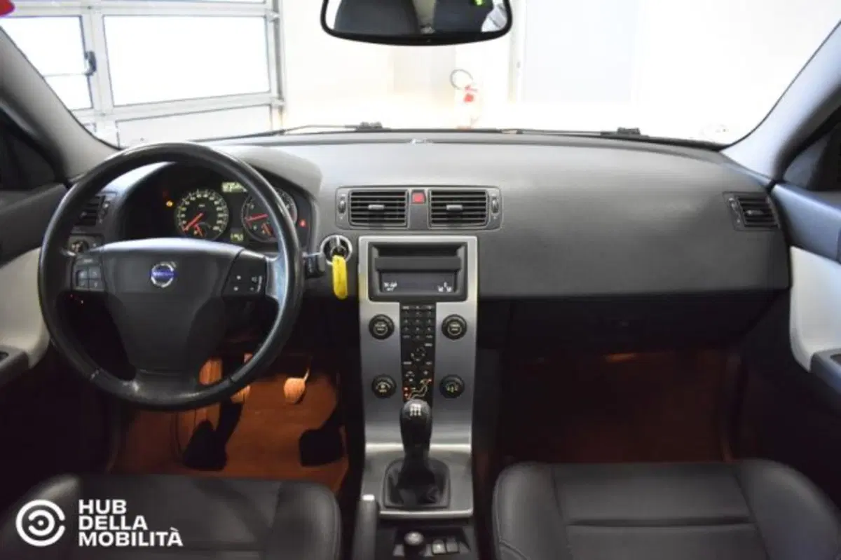 Volvo S40 usata a Perugia (10)