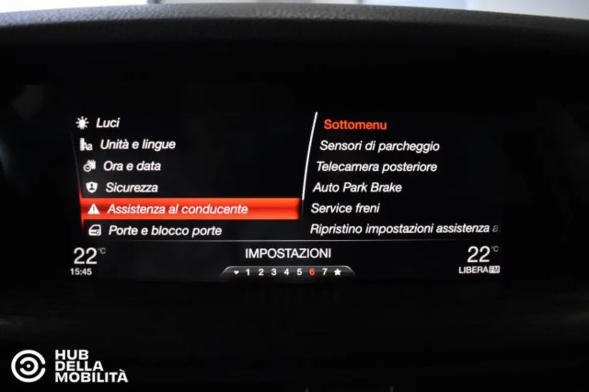 Alfa Romeo Stelvio usata a Perugia (18)