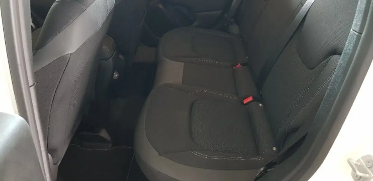 Jeep Renegade nuova a Pordenone (14)
