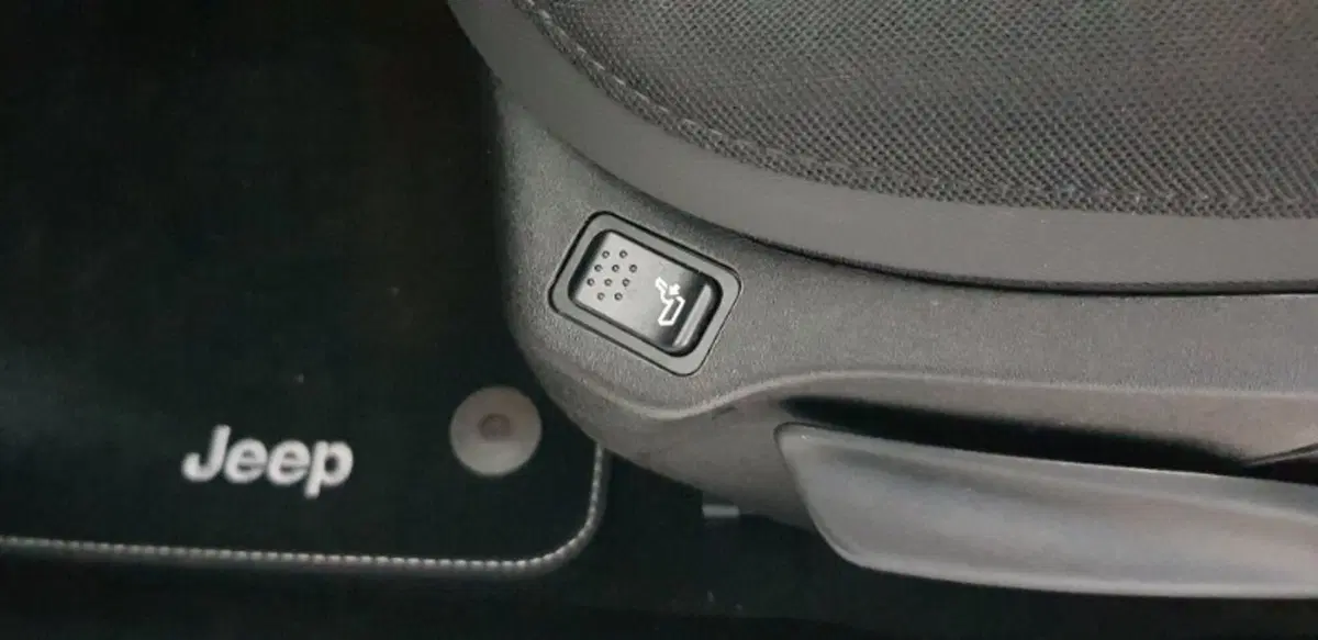 Jeep Renegade nuova a Pordenone (15)